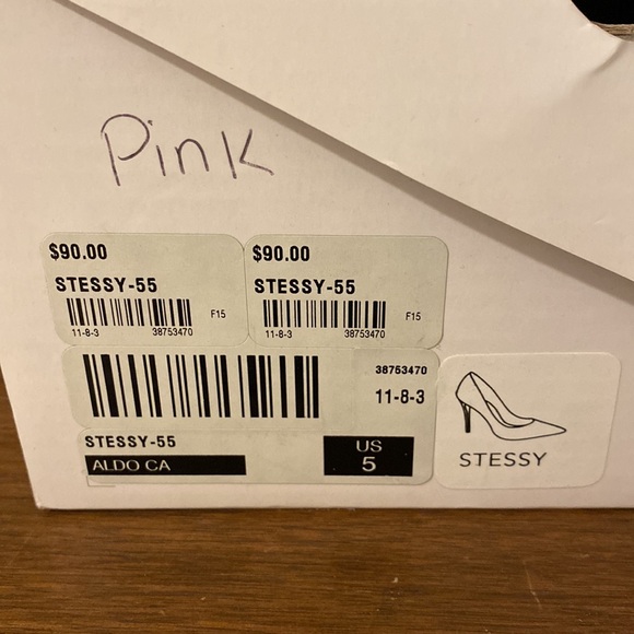 Aldo Stessy Patent Leather shoes (Size 5) - Picture 4 of 4